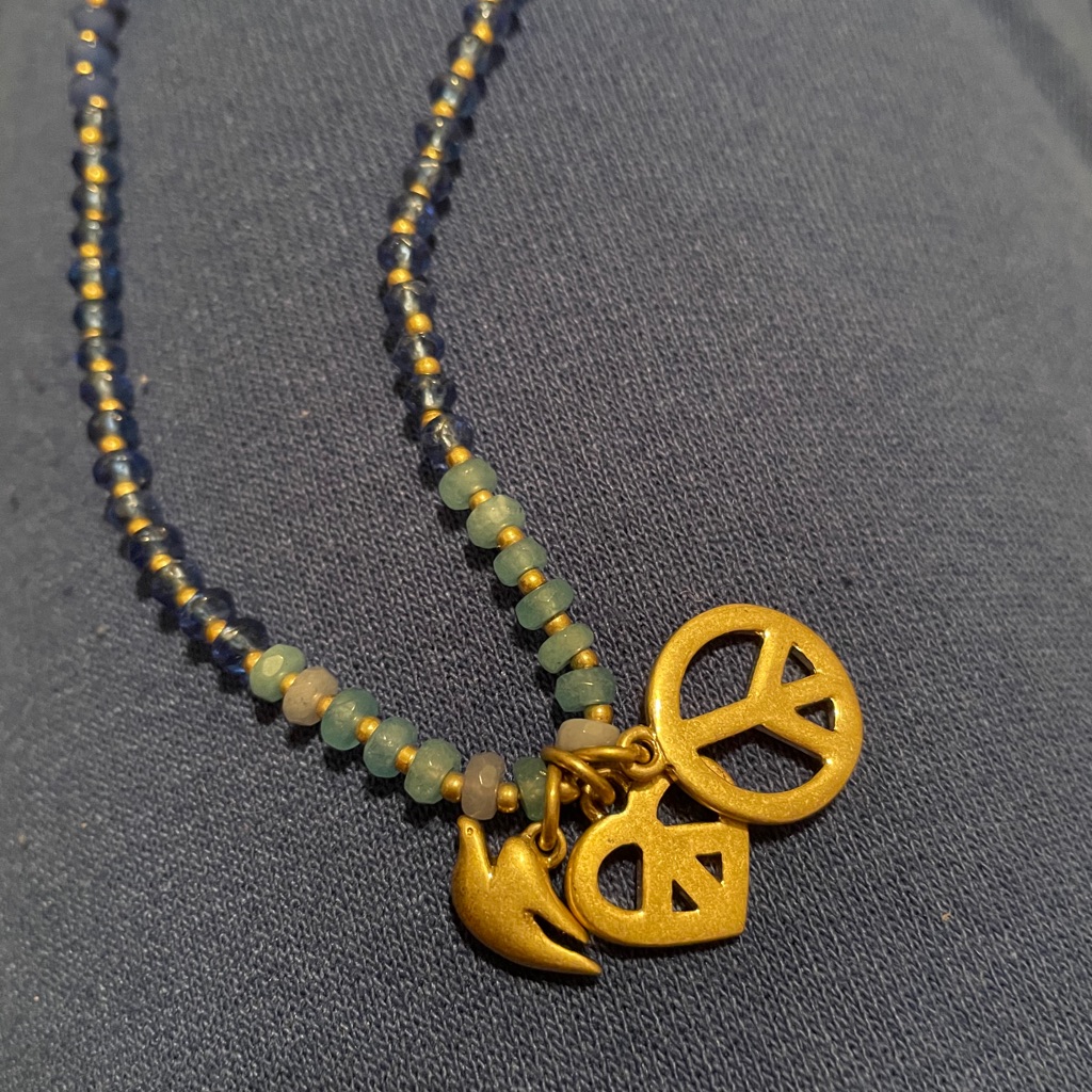 Bloomingdales Necklace 40$